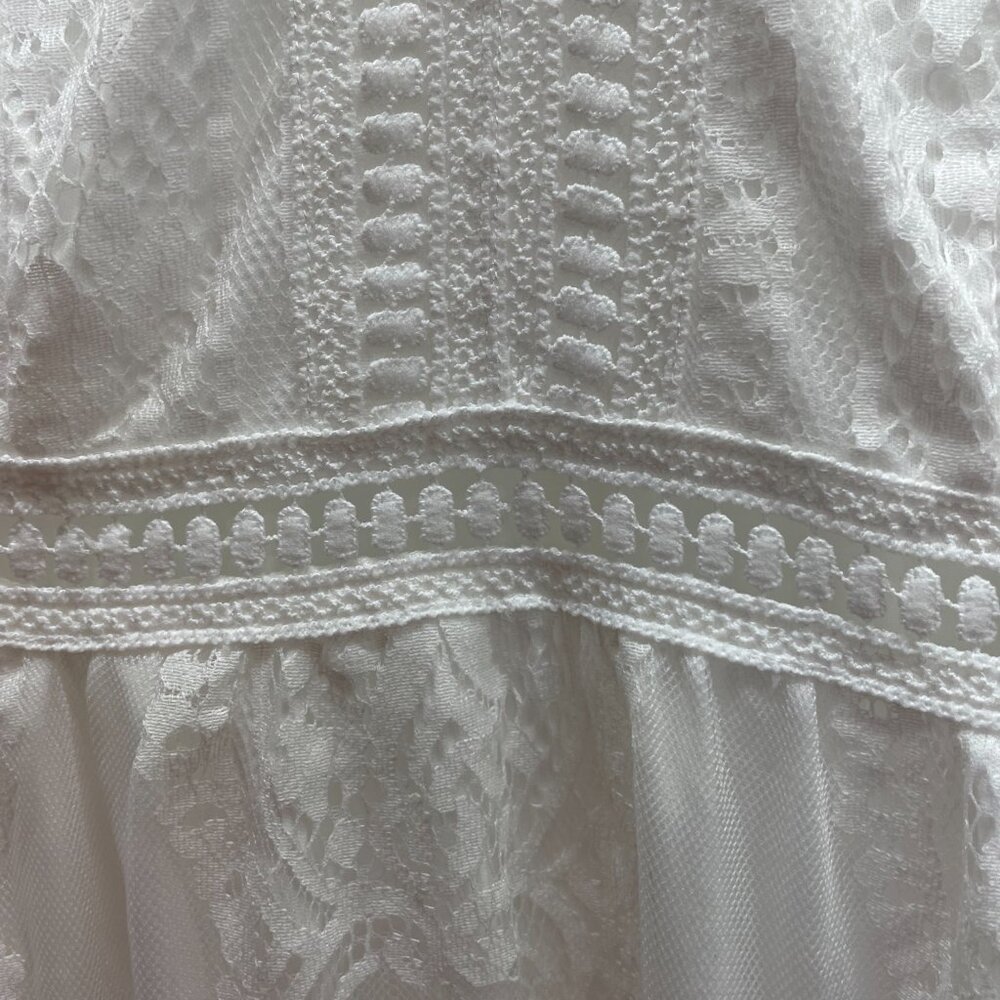 NWT Bloomchic Dress White Lace Midi Dress Size Medium 10 - Picture 7 of 11